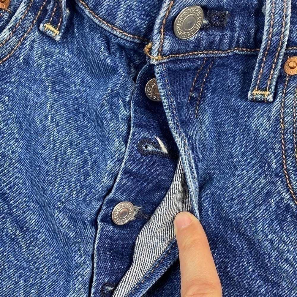 Levi's Premium Ribcage Shorts Button Fly Size 30 (flawed) - Picture 11 of 12